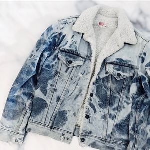 Levi's Sherpa-lined stonewashed jacket